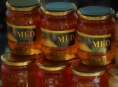 Antibiotika u dalších devatenácti šarží medů od jednoho výrobce