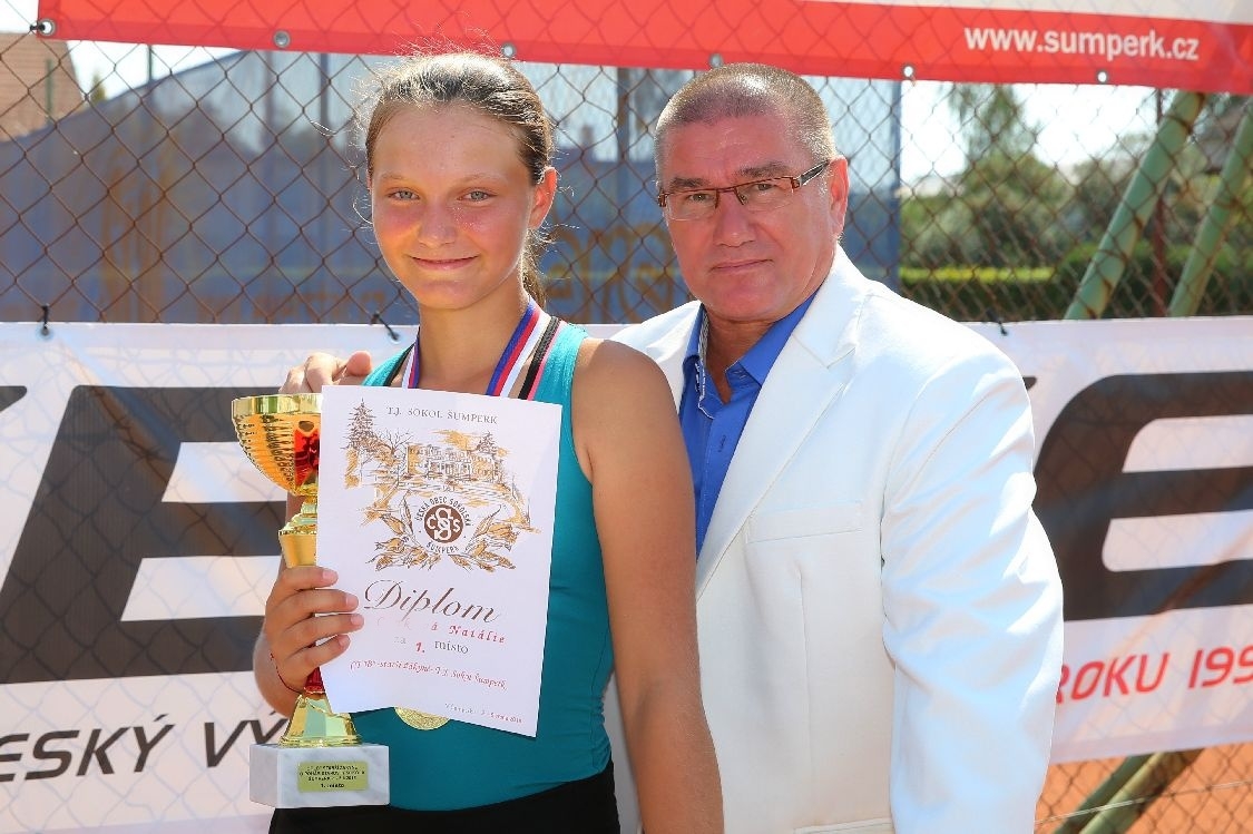 Šumperk - tenisový turnaj starších žákyň foto: sumpersko.net - M. Jeřábek