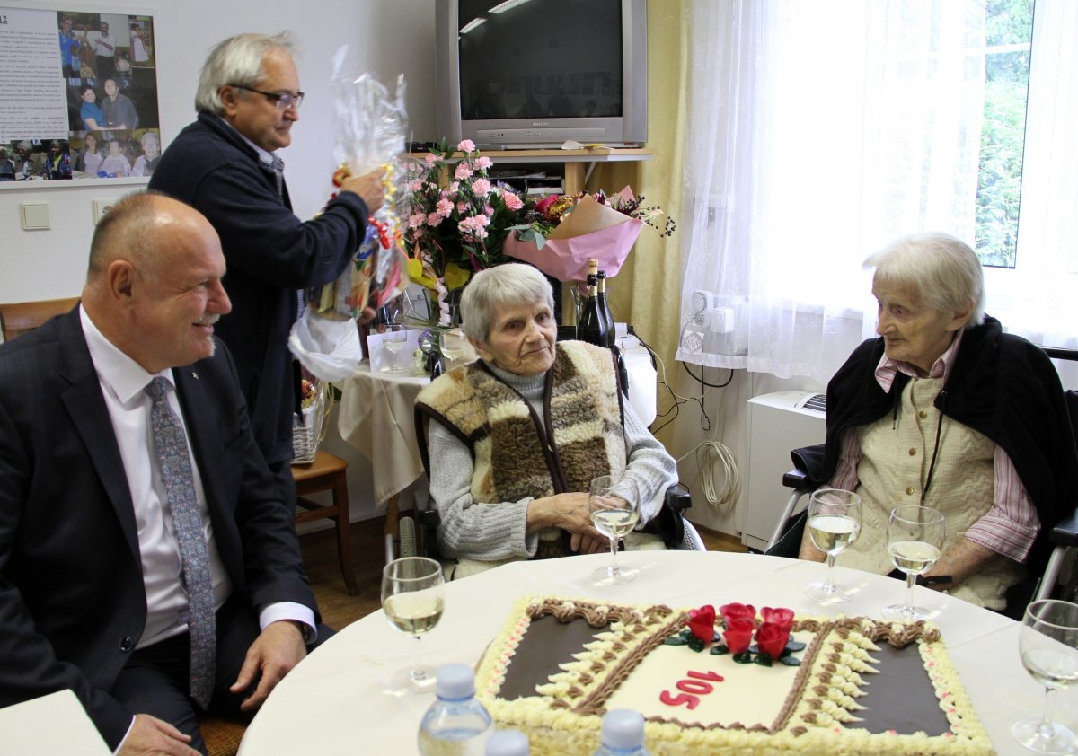 105letá babička oslavila narozeniny v dobré náladě zdroj foto: OLK