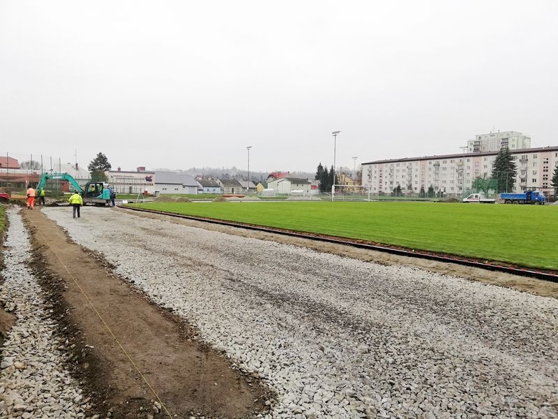Rekonstrukce zábřežského atletického oválu je v plném proudu zdroj foto:muz