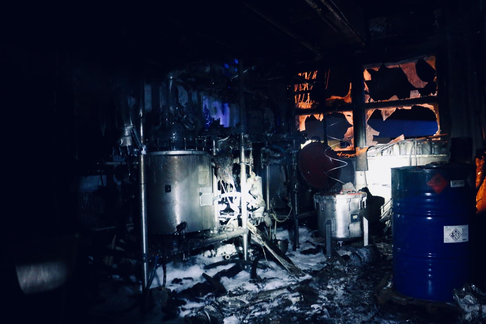 Náročný zásah hasičů v průmyslovém areálu zdroj foto: HZS OLK