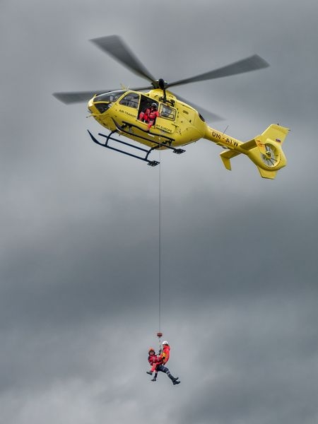 Záchranáři Horské služby Jeseníky absolvovali výcvik s leteckou záchrankou foto: Jiří Pitrýs