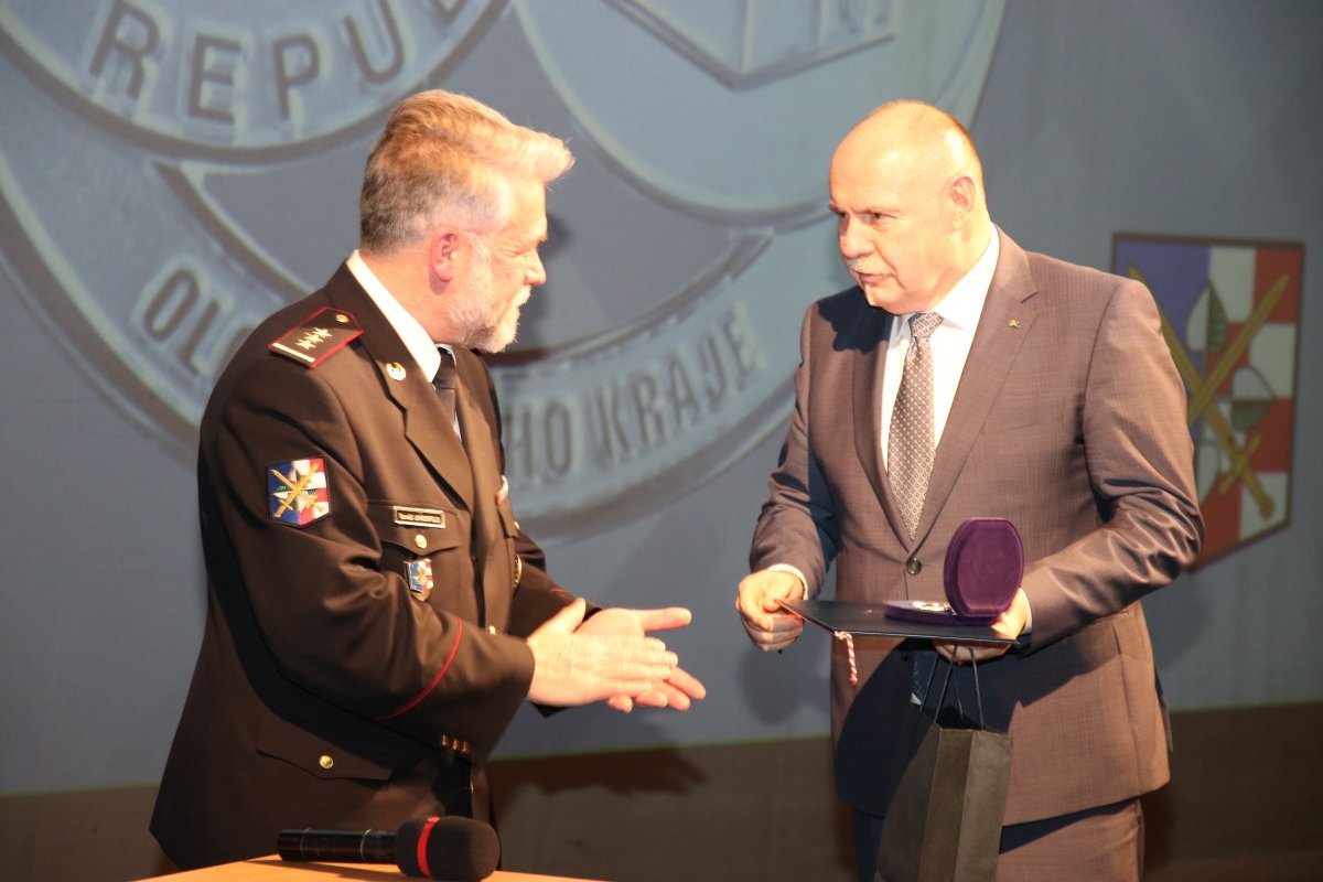 Krajské ředitelství policie Olomouckého kraje oslavilo desáté narozeniny zdroj foto: OLK