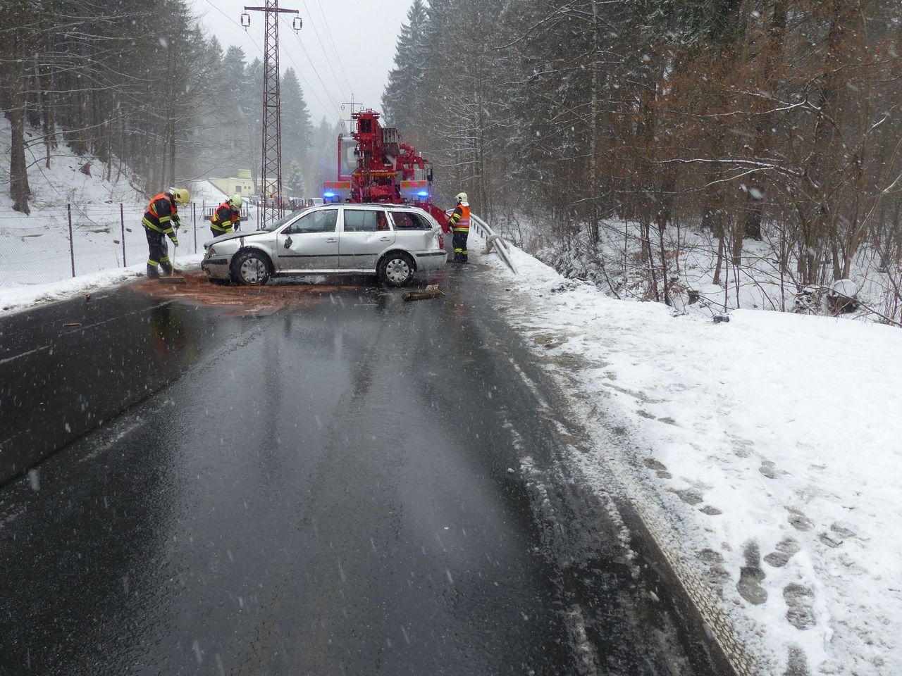 havárie vozidla u Vápenné zdroj foto: PČR