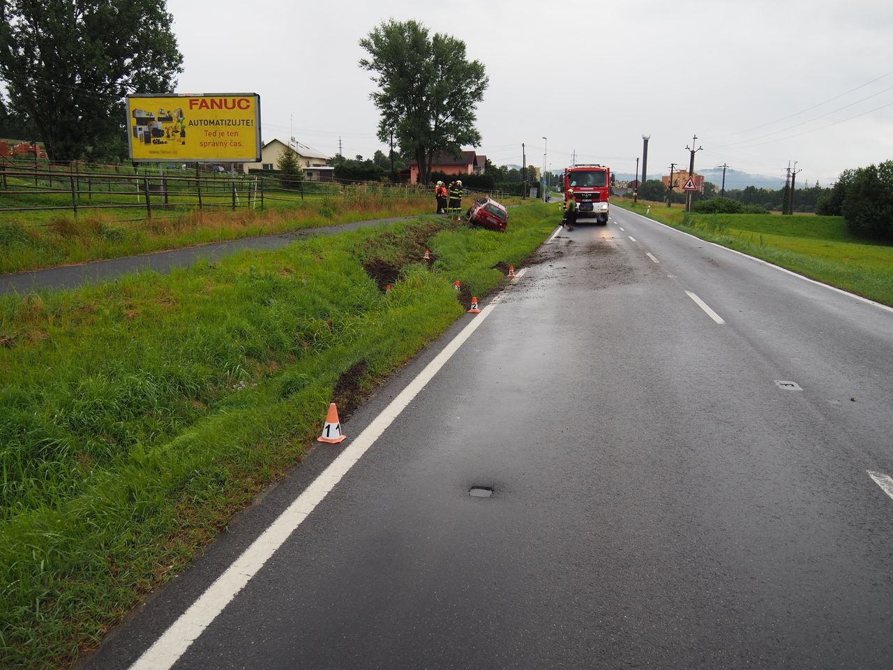 havárie vozidla mezi Bratrušovem a Šumperkem zdroj foto: PČR