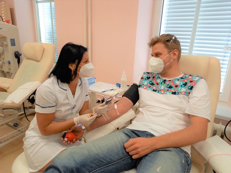 dárci krve ze Šumperska a okolí slavili zdroj foto: AGEL